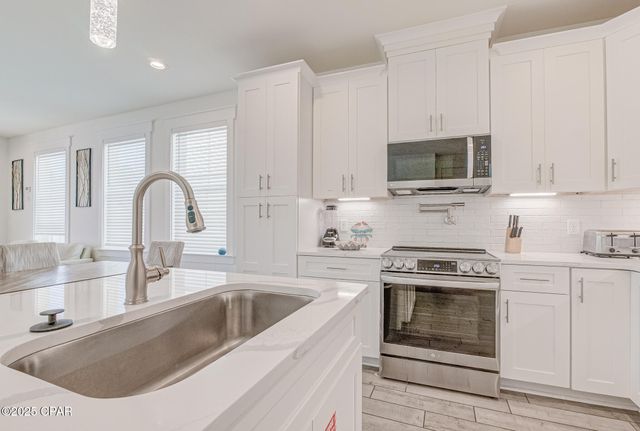 510 Lyndell Lane, Panama City Beach, FL 32407