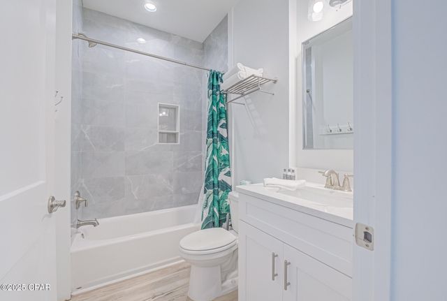 510 Lyndell Lane, Panama City Beach, FL 32407