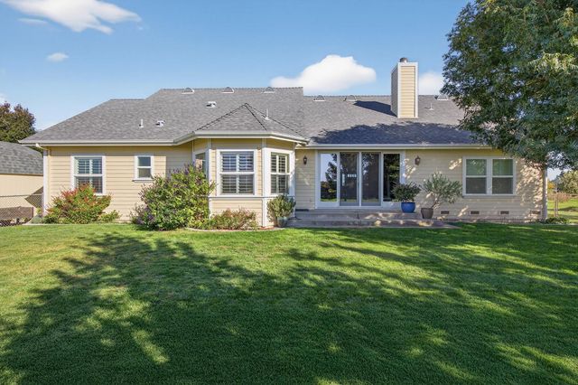 15185 N Curry Ave, Lodi, CA 95240