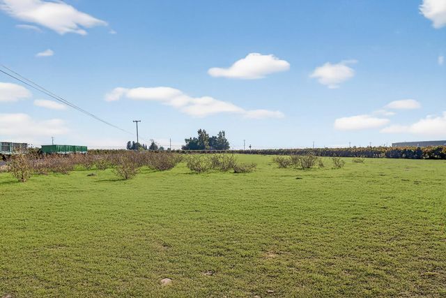 15185 N Curry Ave, Lodi, CA 95240