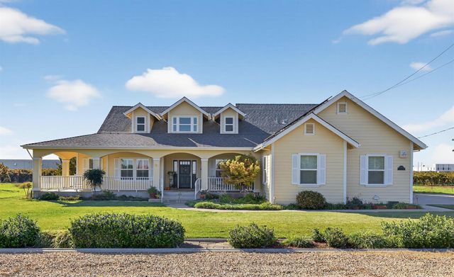 15185 N Curry Ave, Lodi, CA 95240