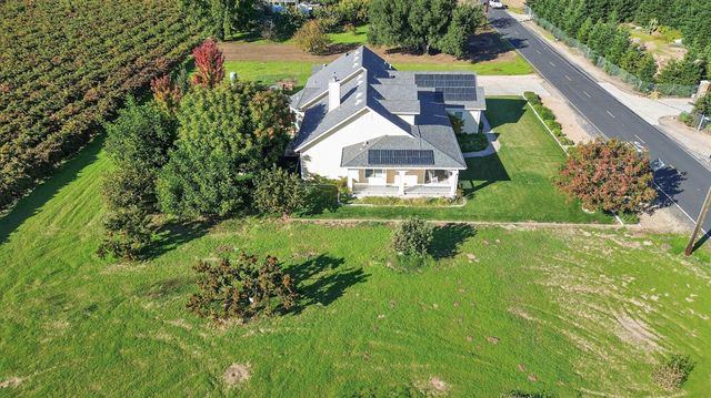 15185 N Curry Ave, Lodi, CA 95240