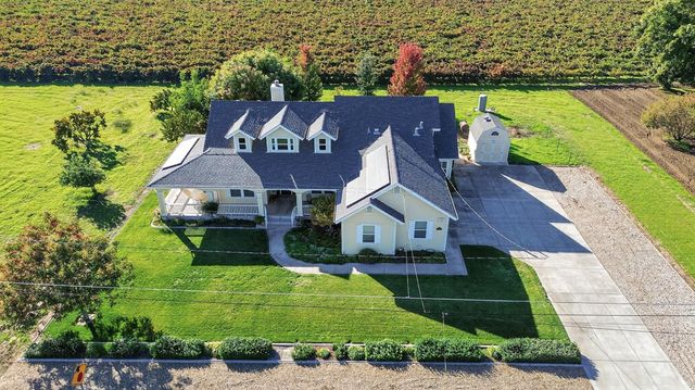 15185 N Curry Ave, Lodi, CA 95240