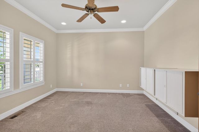 15185 N Curry Ave, Lodi, CA 95240