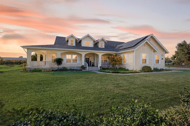 15185 N Curry Ave, Lodi, CA 95240