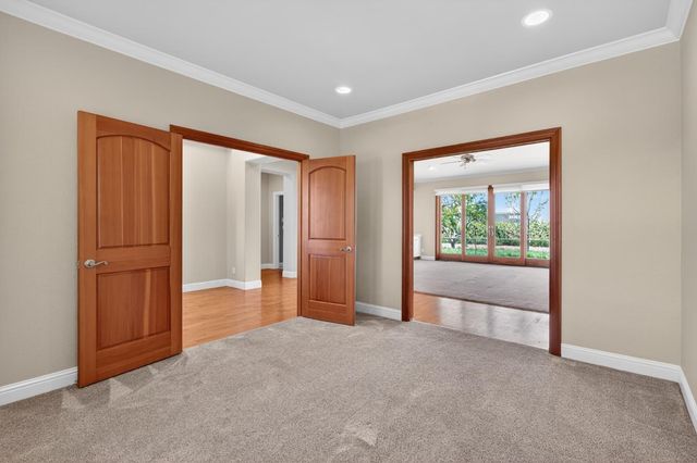 15185 N Curry Ave, Lodi, CA 95240