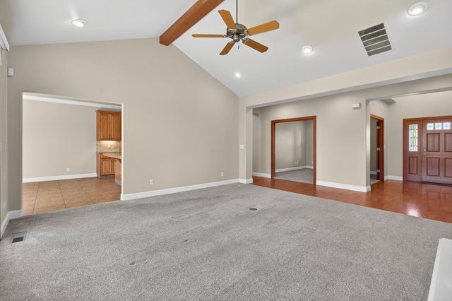 15185 N Curry Ave, Lodi, CA 95240