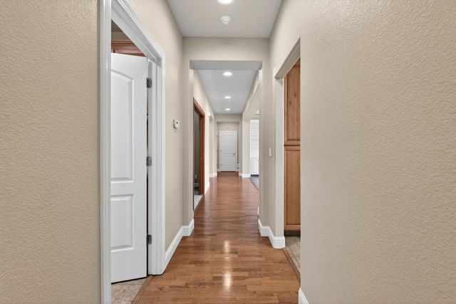 15185 N Curry Ave, Lodi, CA 95240