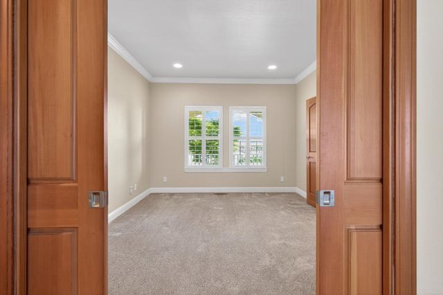 15185 N Curry Ave, Lodi, CA 95240