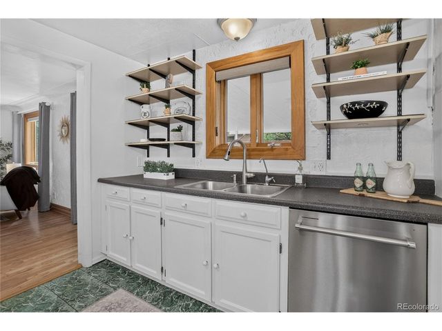 5435 Garland St, Arvada, CO 80002