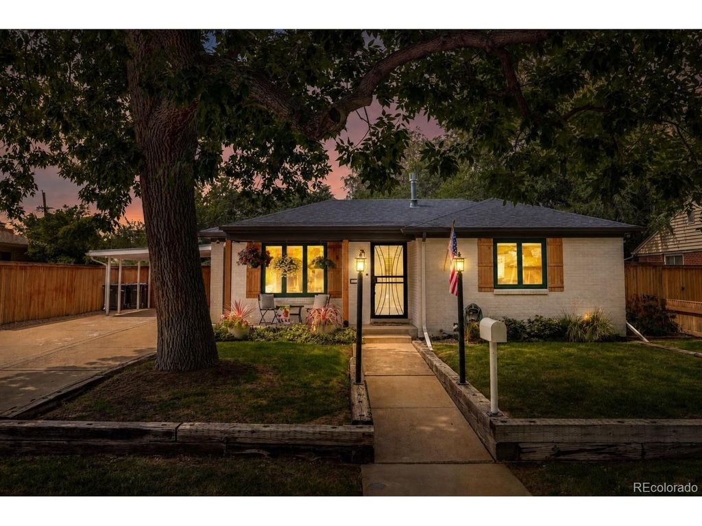 5435 Garland St, Arvada, CO 80002