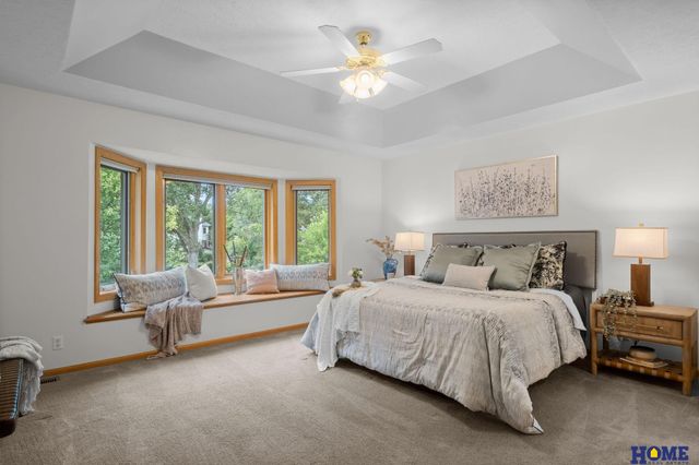 6715 Leesburg Court, Lincoln, NE 68516