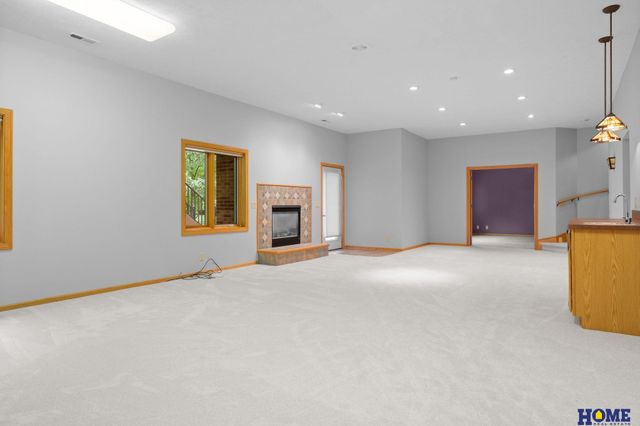 6715 Leesburg Court, Lincoln, NE 68516