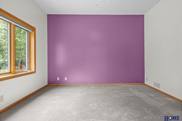 6715 Leesburg Court, Lincoln, NE 68516