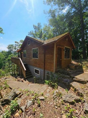 211 Brook Trail, Greenwood Lake, NY 10925