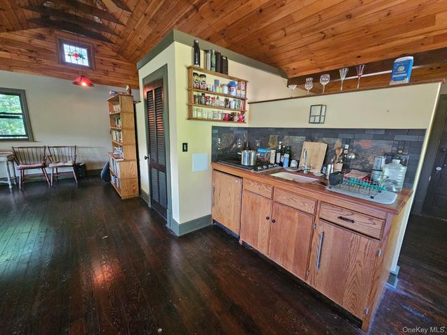 211 Brook Trail, Greenwood Lake, NY 10925
