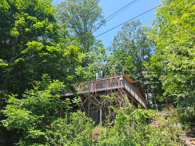 211 Brook Trail, Greenwood Lake, NY 10925