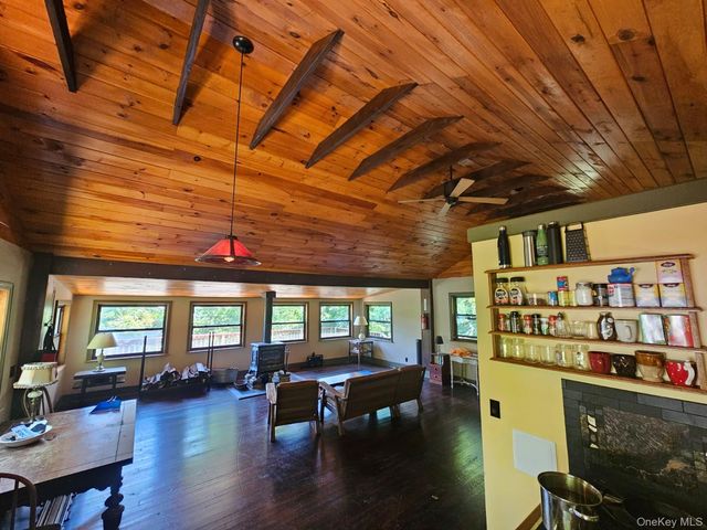 211 Brook Trail, Greenwood Lake, NY 10925