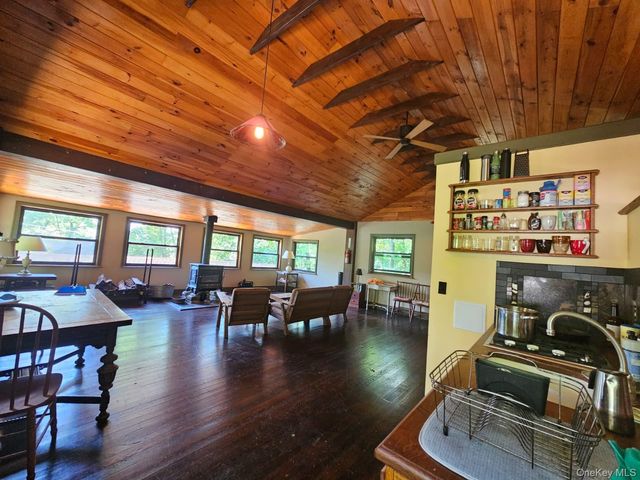 211 Brook Trail, Greenwood Lake, NY 10925