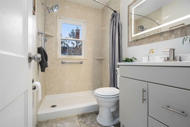 2921 Fulford Street, Kalamazoo, MI 49001