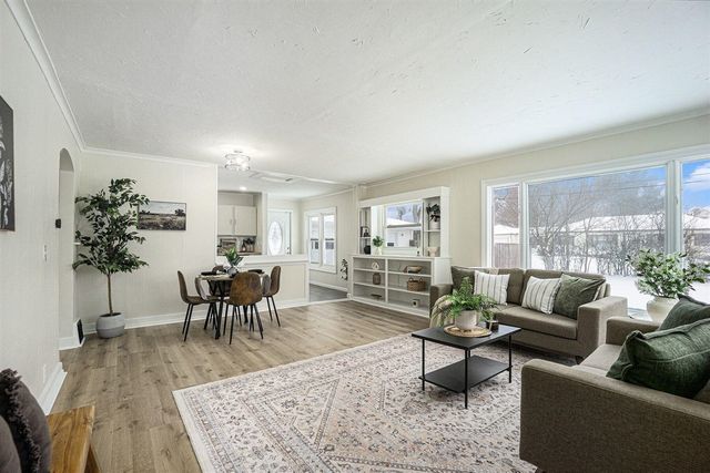 2921 Fulford Street, Kalamazoo, MI 49001