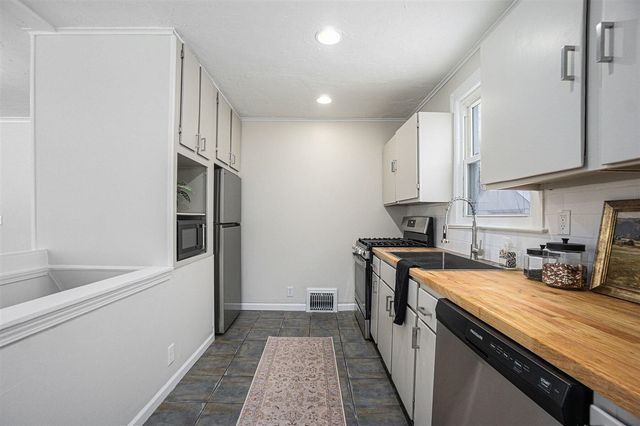 2921 Fulford Street, Kalamazoo, MI 49001