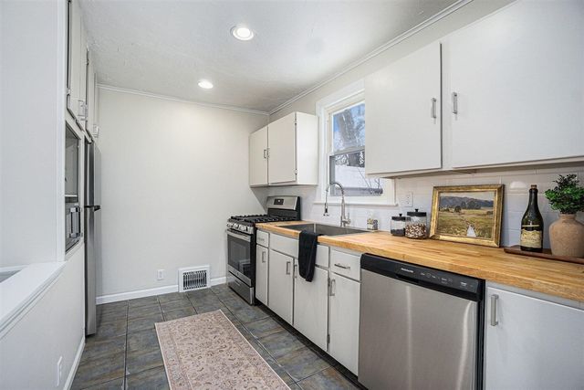 2921 Fulford Street, Kalamazoo, MI 49001