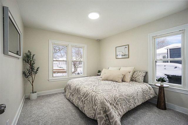 2921 Fulford Street, Kalamazoo, MI 49001