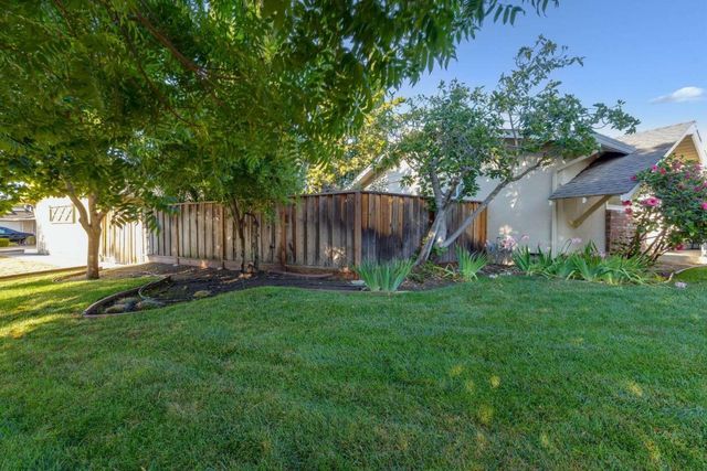 10400 Lindsay Avenue, Cupertino, CA 95014