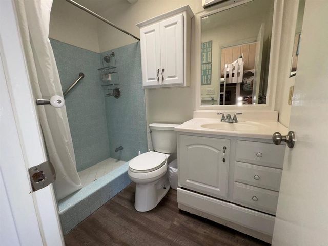 724.5 Dover Court, San Diego, CA 92109