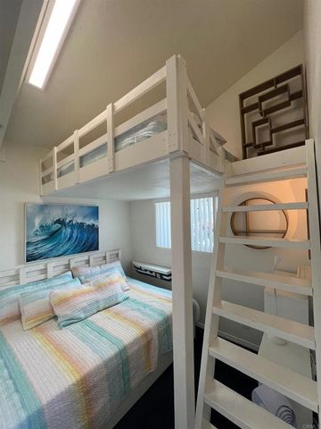 724.5 Dover Court, San Diego, CA 92109
