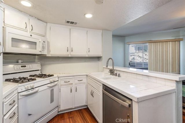 1731 E 68th 5, Long Beach, CA 90805