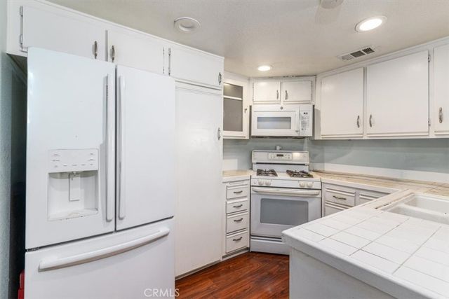 1731 E 68th 5, Long Beach, CA 90805