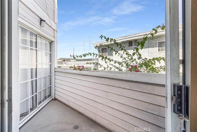 1731 E 68th 5, Long Beach, CA 90805