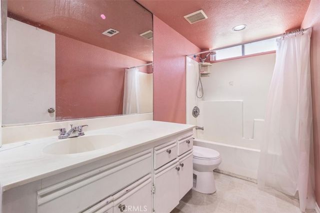 1731 E 68th 5, Long Beach, CA 90805