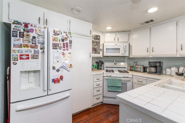1731 E 68th 5, Long Beach, CA 90805