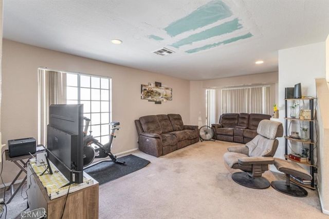 1731 E 68th 5, Long Beach, CA 90805