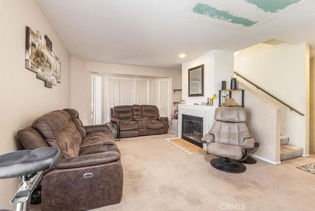 1731 E 68th 5, Long Beach, CA 90805