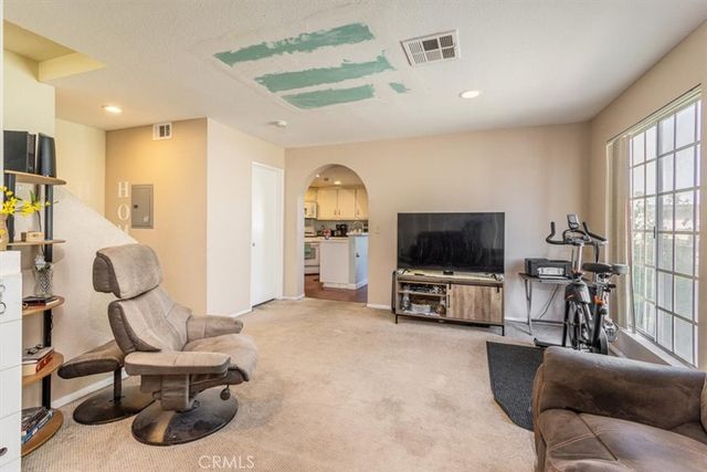 1731 E 68th 5, Long Beach, CA 90805