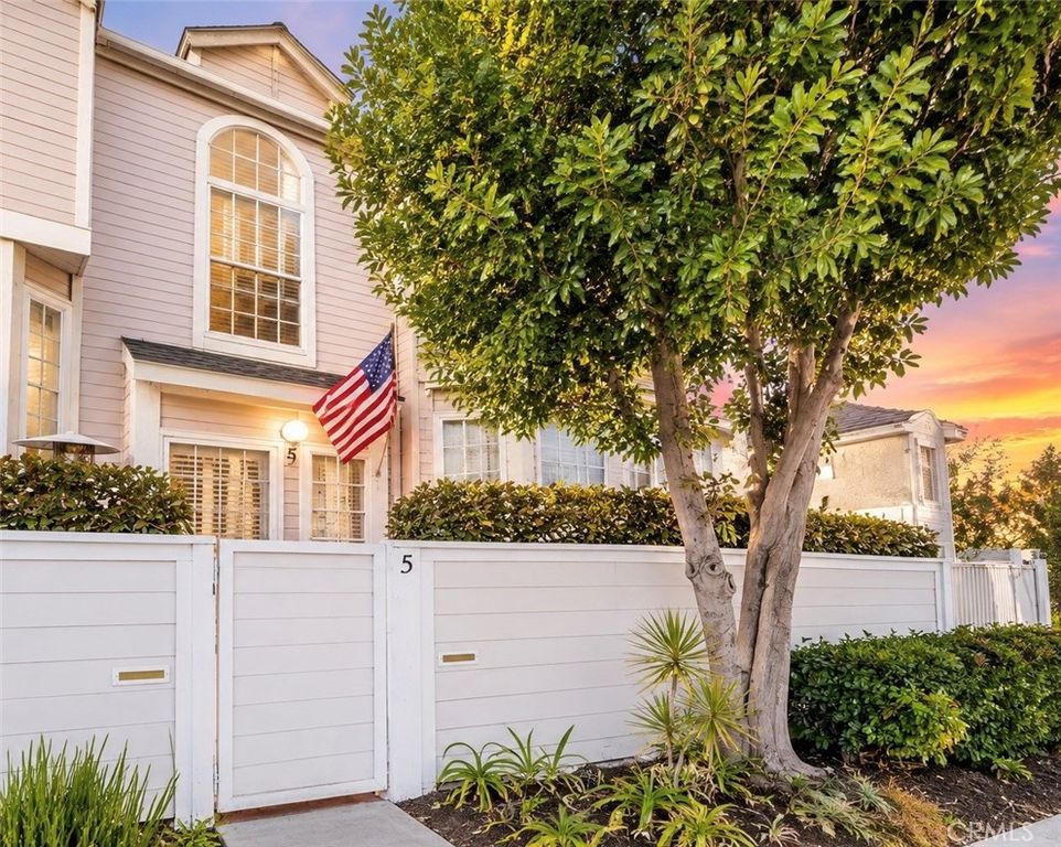 1731 E 68th 5, Long Beach, CA 90805