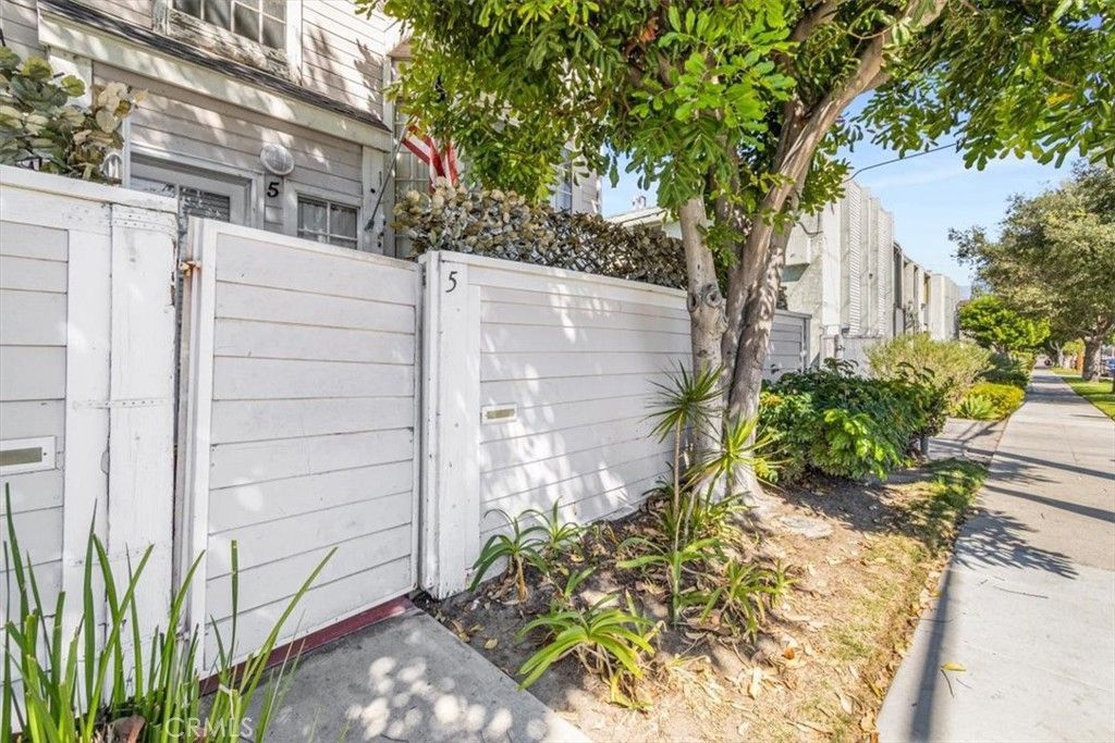 1731 E 68th 5, Long Beach, CA 90805 — photo 2