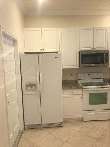 3338 Lakeside Dr 50, Davie, FL 33328