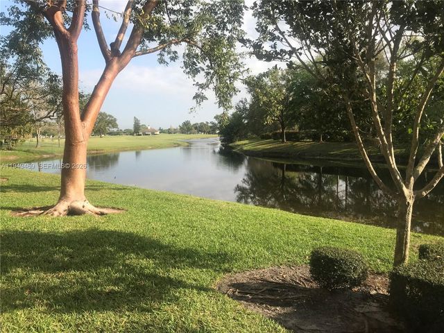 3338 Lakeside Dr 50, Davie, FL 33328