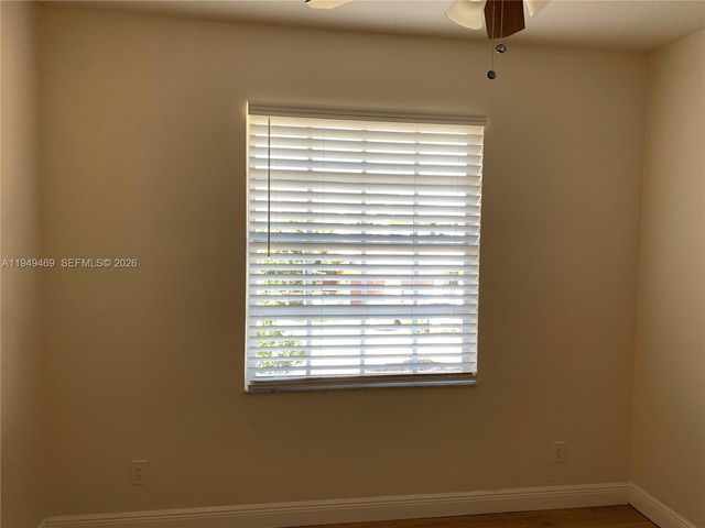 3338 Lakeside Dr 50, Davie, FL 33328