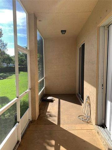 3338 Lakeside Dr 50, Davie, FL 33328