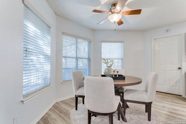 2814 Redrock Trl, San Antonio, TX 78259