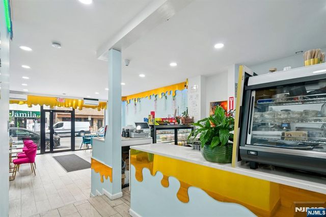 889 Main Street, Paterson, NJ 07503