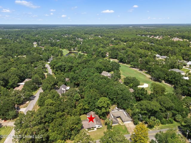 6645 Golf Club Drive, Diamondhead, MS 39525