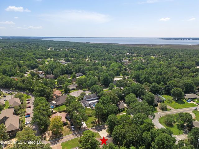 6645 Golf Club Drive, Diamondhead, MS 39525