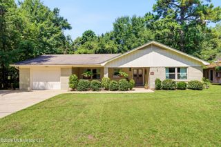 6645 Golf Club Drive, Diamondhead, MS 39525